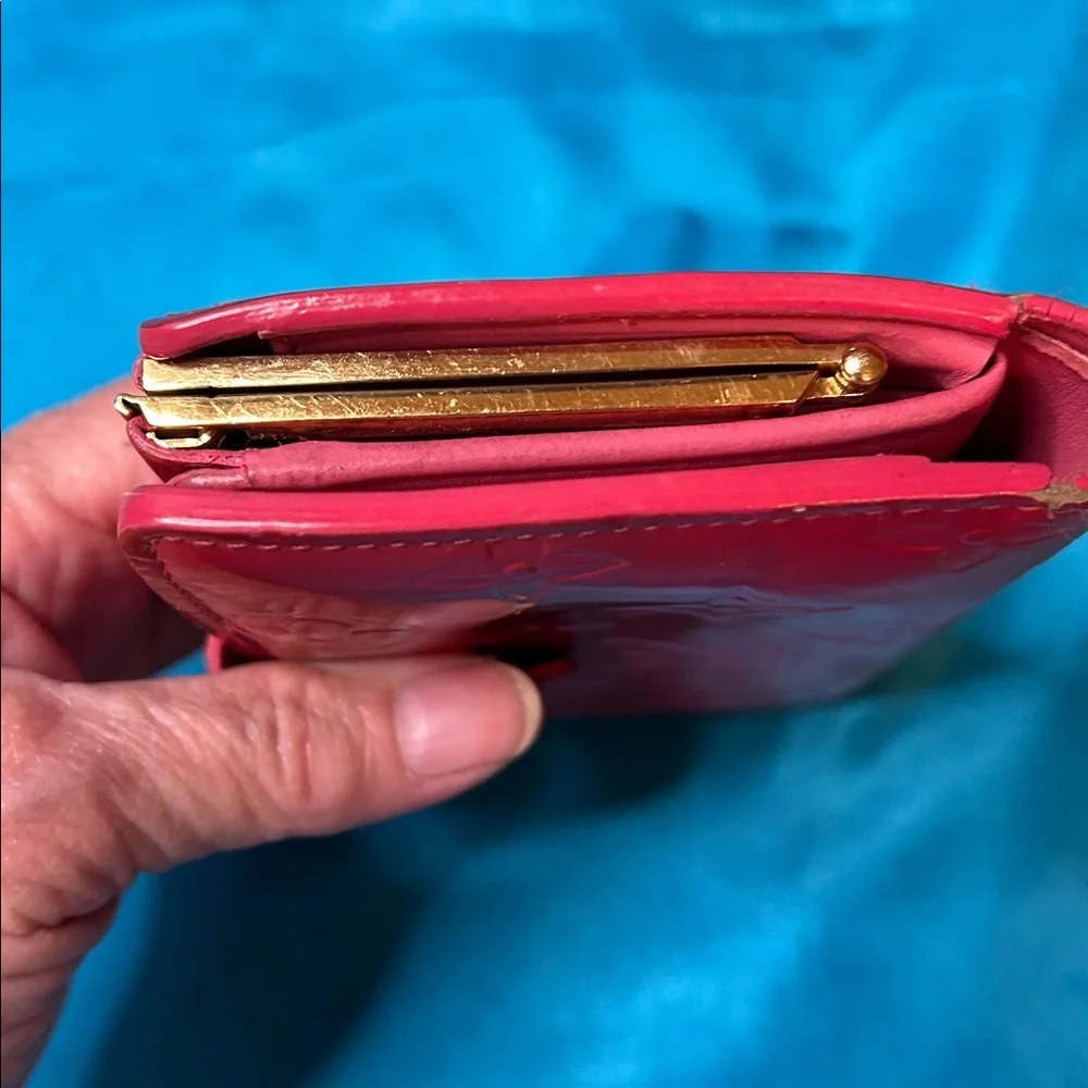 Louis Vuitton Bifold Vernis Pink French Wallet with KISS Lock Clasp VGC